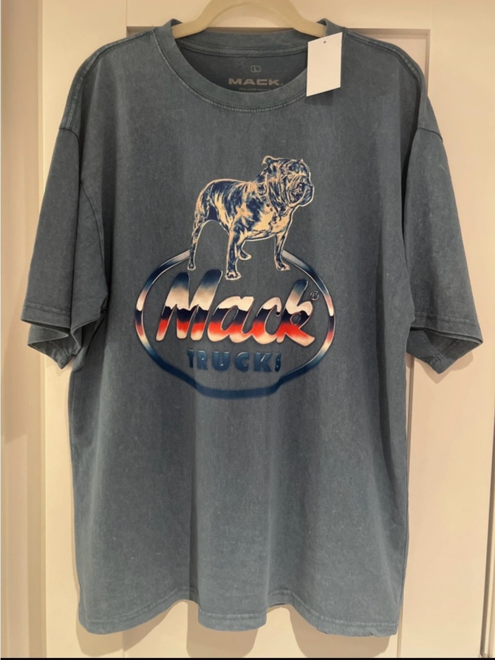 Vintage Style Mack Trucks Bulldog Graphic Tee Mineral Wash Blue Large NWT